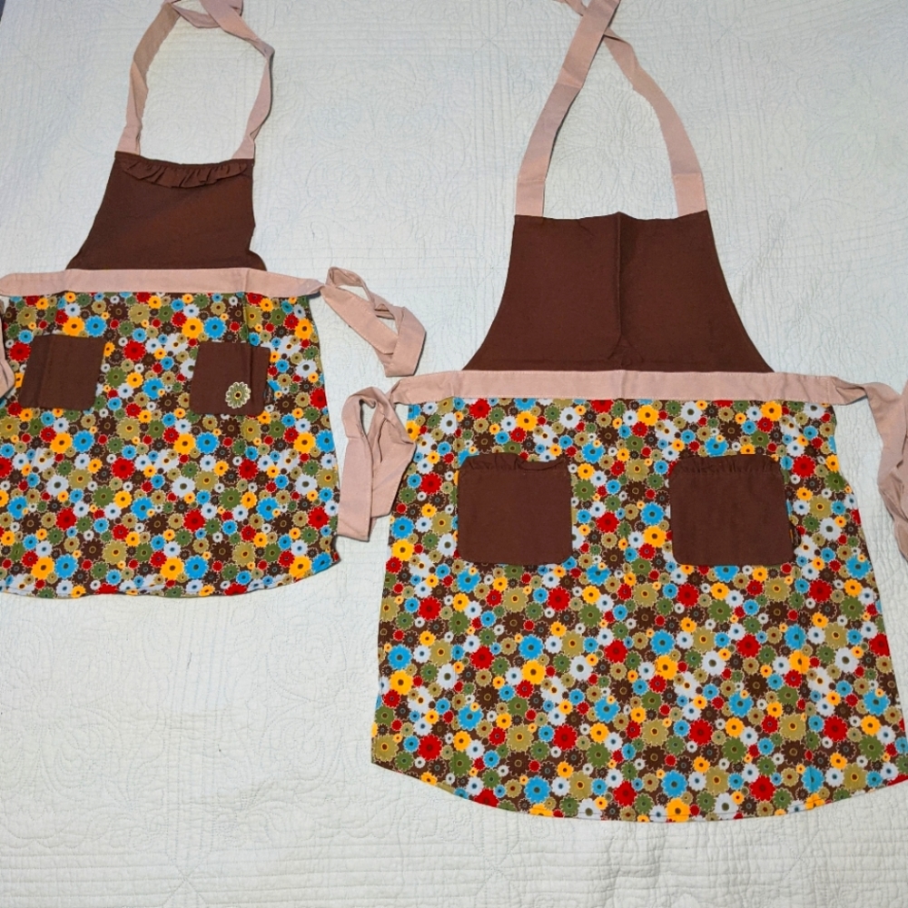 Adult and Child Coordinating Aprons by Thirty-One